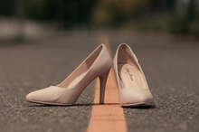 Load image into Gallery viewer, Metro